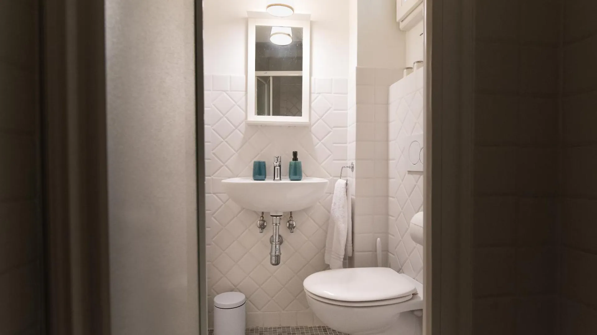 Santo Spirito Frescoed 6 Sleeps Apartment 佛罗伦萨