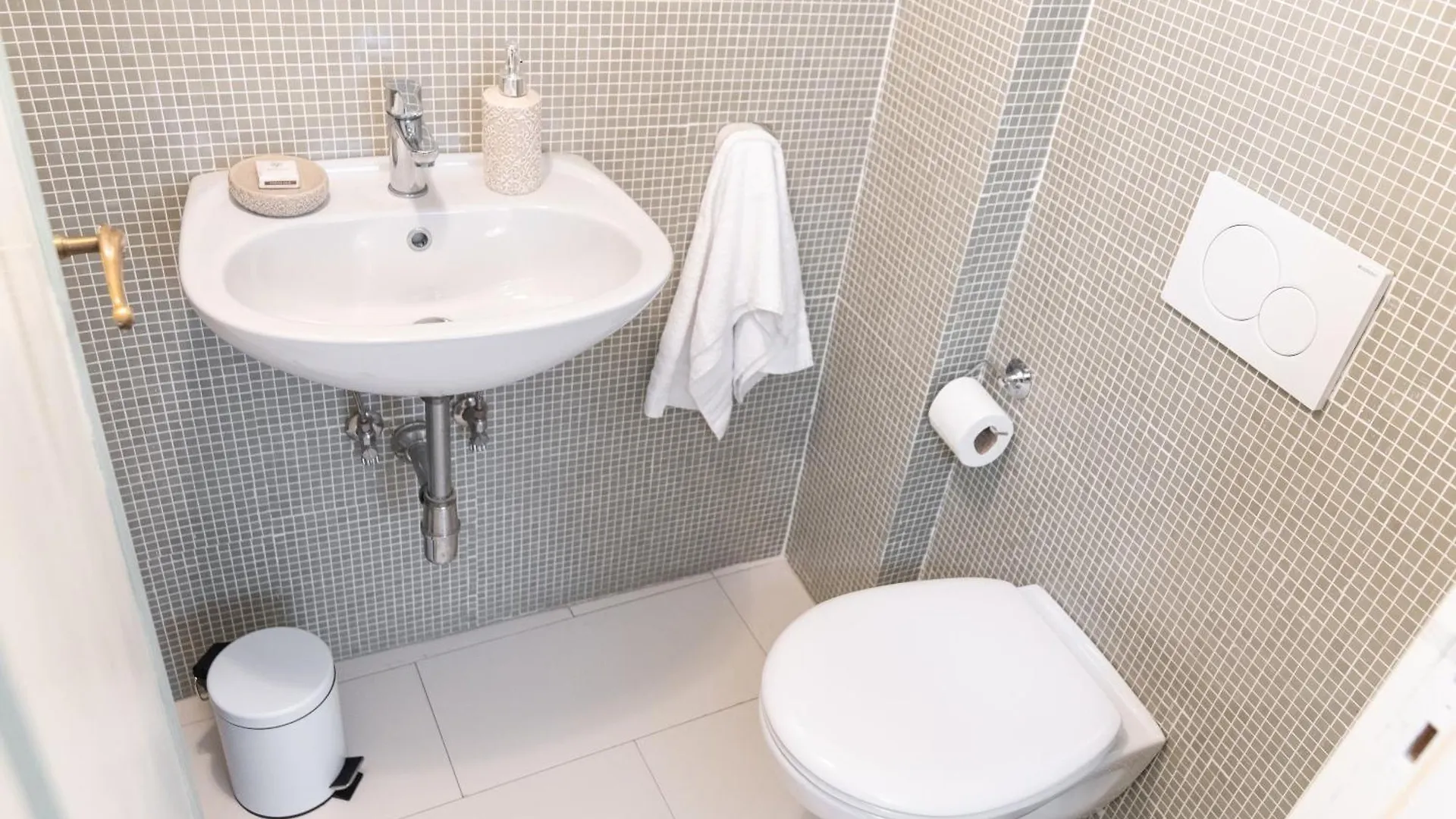 Santo Spirito Frescoed 6 Sleeps Apartment Φλωρεντία