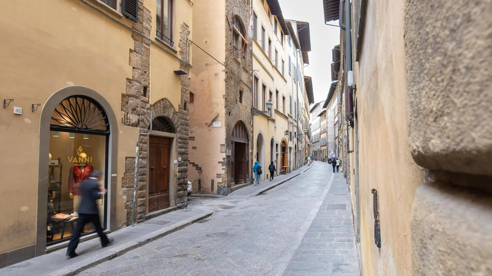 Santo Spirito Frescoed 6 Sleeps Apartment Φλωρεντία