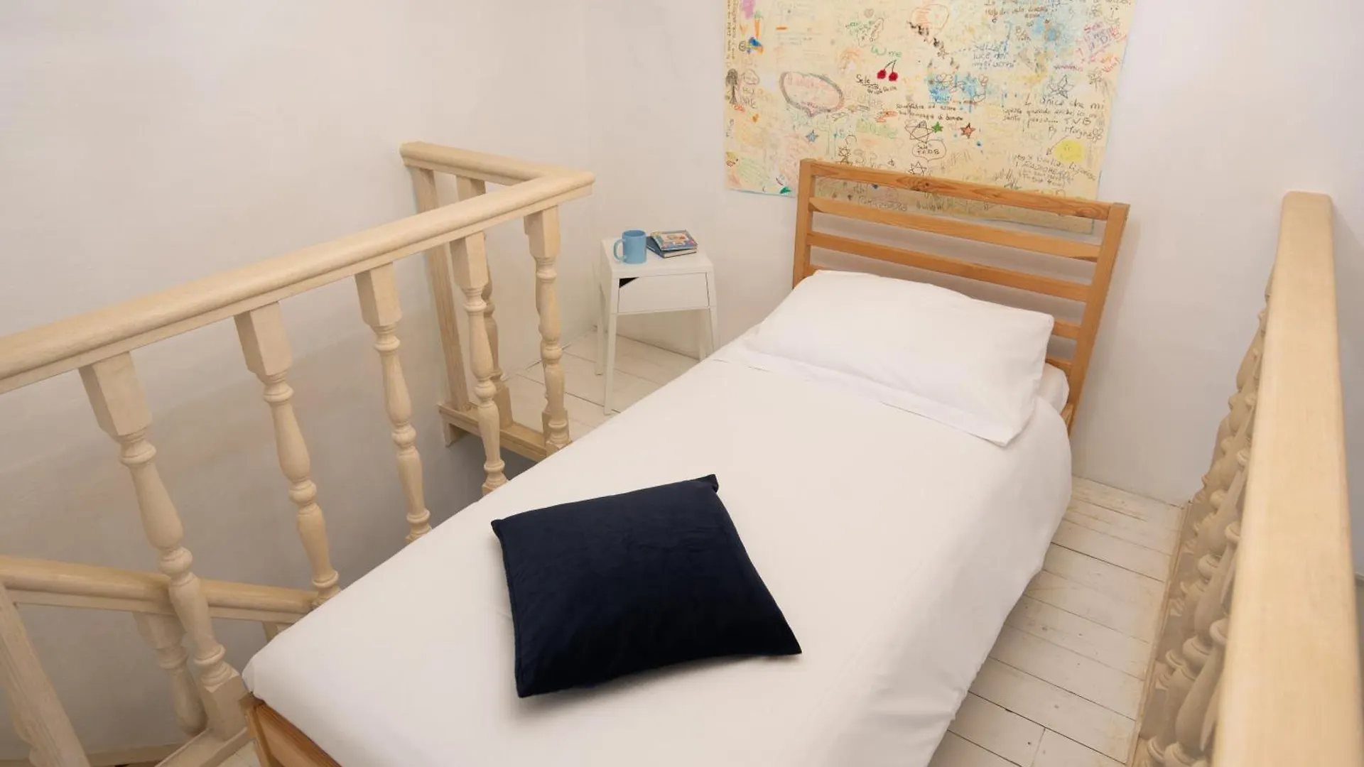 Santo Spirito Frescoed 6 Sleeps Apartment Φλωρεντία