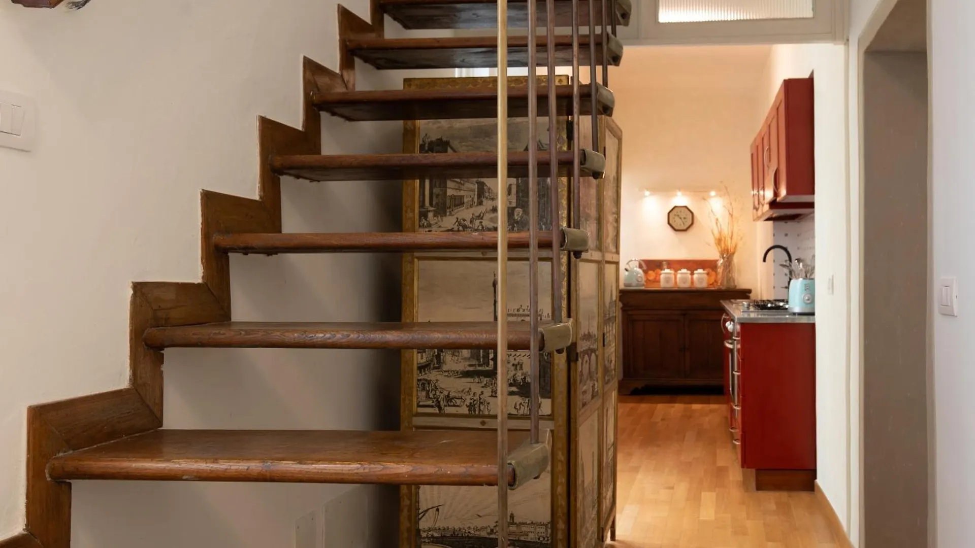 Santo Spirito Frescoed 6 Sleeps Apartment 佛罗伦萨